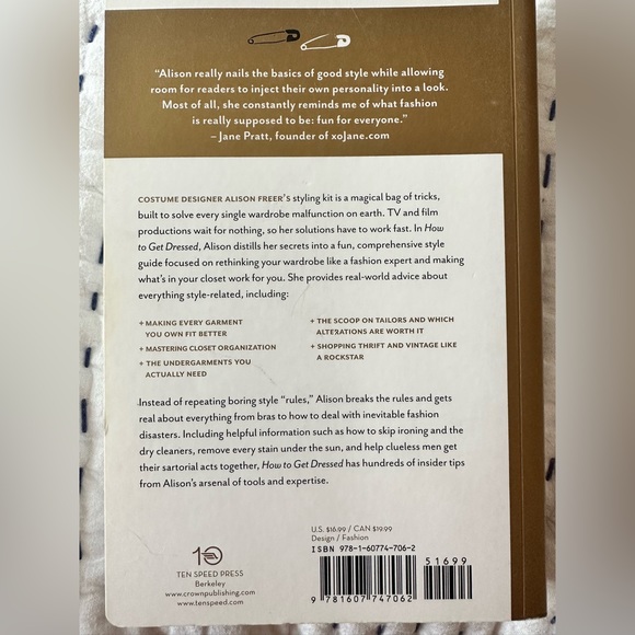 How to Get Dressed by Alison Freer - Picture 3 of 3